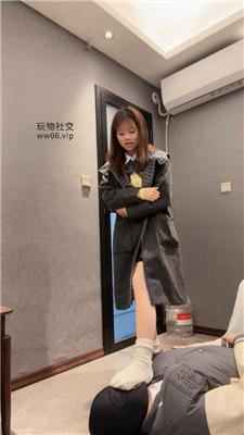 狗哥开发素人-毛拖鞋棉袜踩虐 bf50975