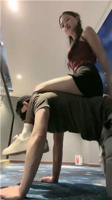 琳达骑马喂口水/强制闻白袜黑丝 bf50981