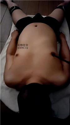 轻颜黑丝脚踩/强制滴蜡 JS250304-39