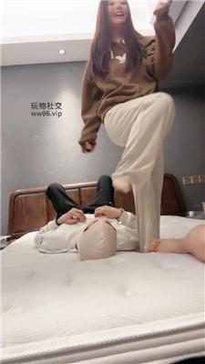 猴歌双素人S-骑马踩踏虐脚奴下 bf50978