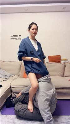 埋汰玉足踩虐猥琐继父 JS250304-16