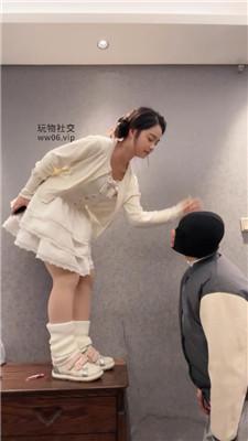 狗哥白袜肉丝脚捂脸/耳光/坐脸 bf51011