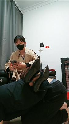 暴主卑微前任舔高跟黑丝 JS250304-42