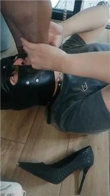 S黑丝高跟踩虐脚下奴 JS250304-10
