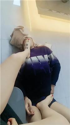 苏苏不苏舔臭脚丫/闻鞋/强制滴蜡 JS250304-3