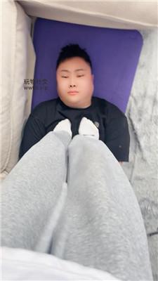 埋汰白袜脚踩健身教练 JS250304-8