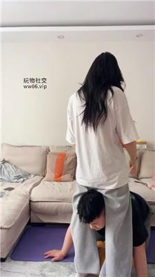 埋汰白袜脚踩健身教练 JS250304-8