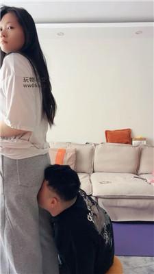 埋汰白袜脚踩健身教练 JS250304-8