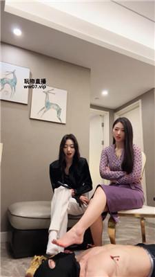 凉子双S-虐乳骑马踩踏白袜辱双视角版 bf51337