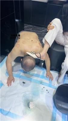 凉子圈内聚会-多女王美腿踩踏四视角版 bf51374