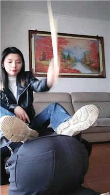 紫烟重刑-戒尺重度抽打贱奴 bf51344