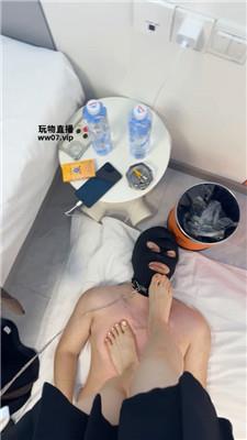 思si可爱女神S-高跟黑丝踩地毯奴 bf51348