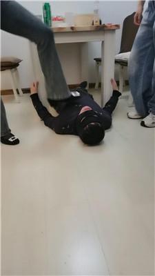 Da猫双S-桌底脏鞋伺候三视角版JS250312-30