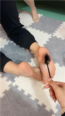 Wh情侣双S-丝袜美腿踩/拴狗链/坐脸窒息双视角版 JS250312-28