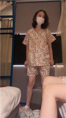 茹雪带闺蜜洗浴体验玩狗 bf51280