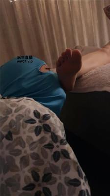 茹雪带闺蜜洗浴体验玩狗 bf51280