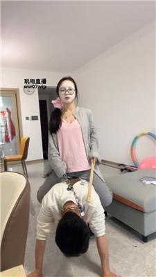 南月女神奶狗家奴下跪伺候续集 JS250311-23