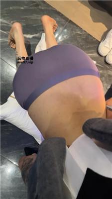 小凤梨纹身小妹的脚奴才 JS250311-26