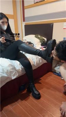 鹿允儿鞭打/舔闻长靴粉棉袜 JS250312-26