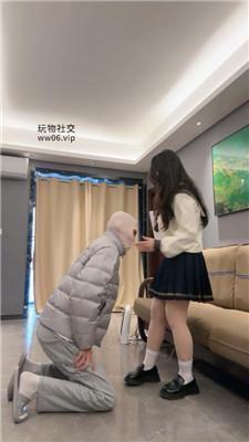 猴歌素人S-皮鞋白袜踩虐废物 JS250319-8