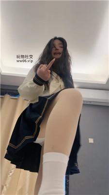 猴歌素人S-皮鞋白袜踩虐废物 JS250319-8