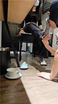 上头姐妹团闻舔素人小姐姐的棉袜完整版 JS250311-22