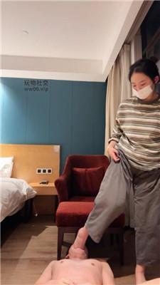 米欧玉足脏鞋底狂舔-踩踏 JS250319-21