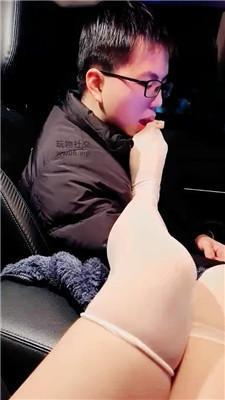 苏晚车内调-丝袜美腿恋足舔 JS250319-28