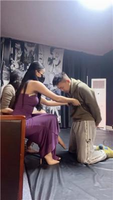 三三女王双S-姐妹花-骑着狗背被羞辱 bf51519