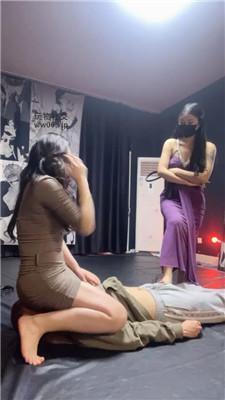 三三女王双S-姐妹花-骑着狗背被羞辱 bf51519