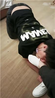 耳光主小白鞋白袜气味辱 JS250319-29