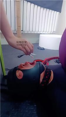 鸿运双女团贴片电击/黑丝脚深喉/喂圣水完整版JS250319-32