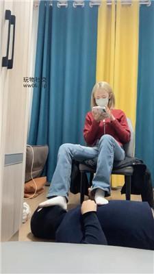 拉面金发小妹白袜脚蹂躏踩 JS250319-18