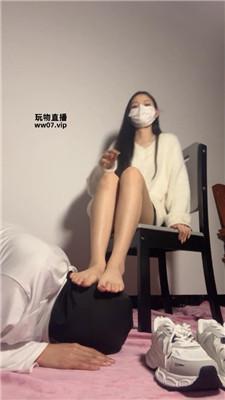 甜恬艺校女神-小白鞋白袜踩 bf51456