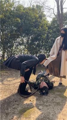 羽薇姐妹花户外暴揍跟踪狂双视角版 bf51521