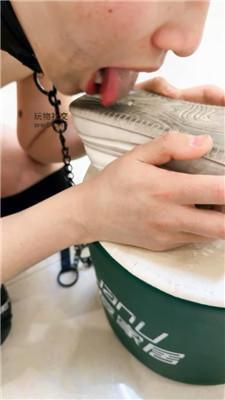 楚楚强制家奴闻臭鞋-裸足插嘴 bf51517