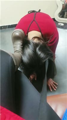 娜S脏长靴白袜玩虐母畜 JS250318-16