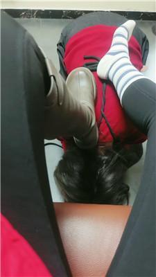 娜S脏长靴白袜玩虐母畜 JS250318-16