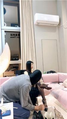 黛樱圣水盛宴-铆钉高跟镜前羞辱 bf51461