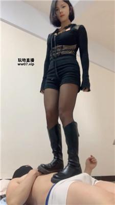 苏苏御姐S-连环抽耳光/踢裆/跳踩 bf51475