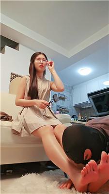 嘉妮长靴全体重踩踏双视角版 bf51470