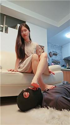 嘉妮长靴全体重踩踏双视角版 bf51470