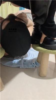 苏苏御姐S-长靴踩喂食场 bf51474