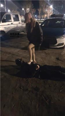 莹莹胆大调教-户外遛狗爬挺远 bf51447