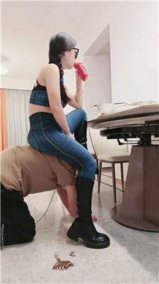 南月女神长靴S-物化家具奴-脚下喂食下 JS250315-40