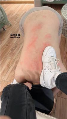 Nubias小白鞋踢踹踩踏恋足舔 JS250315-43