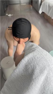 小图桌底视角恋足舔-吃白袜 JS250324-10