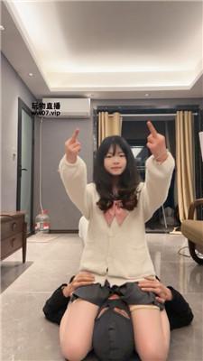 猴歌骑马狗爬-皮鞋白袜踩虐 bf51625