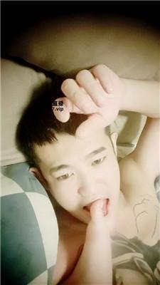 七奶奶舔女友的脚丫 JS250323-31