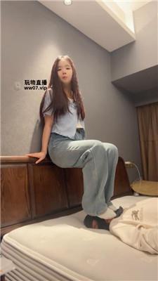 球球牛仔裤坐脸腿绞-白袜踩 bf51661